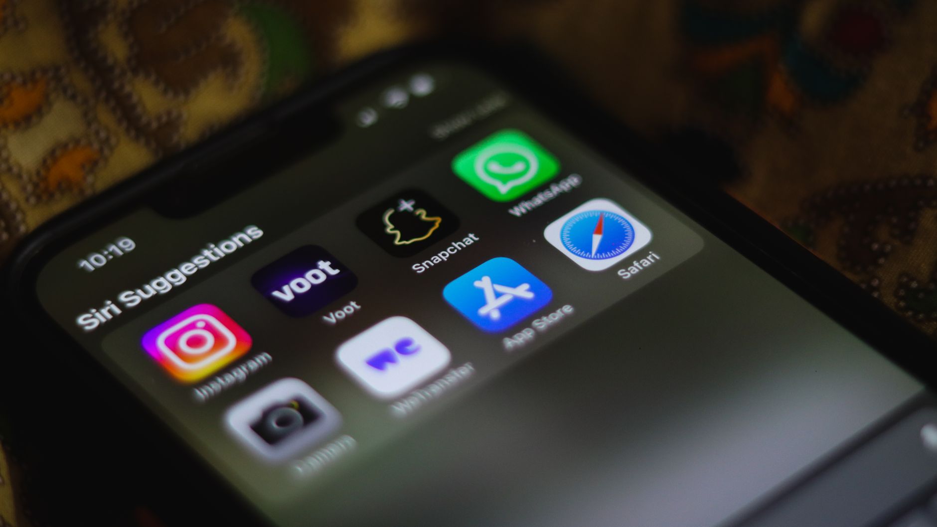 Les nouvelles fonctionnalités de Siri AI pour dynamiser votre entreprise