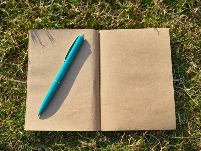 Clauses à vérifier dans un contrat pour rédacteur freelance