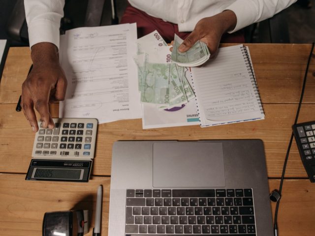 Guide pratique pour définir le prix d&rsquo;un produit d&rsquo;information