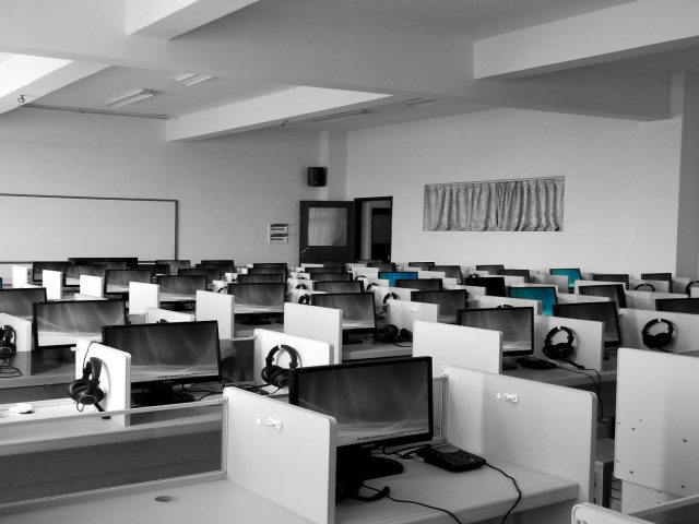 Quelles implications pour les entreprises utilisant l&rsquo;IA dans leur contenu ?