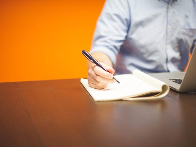 Guide pratique : choisir une formation en rédaction web